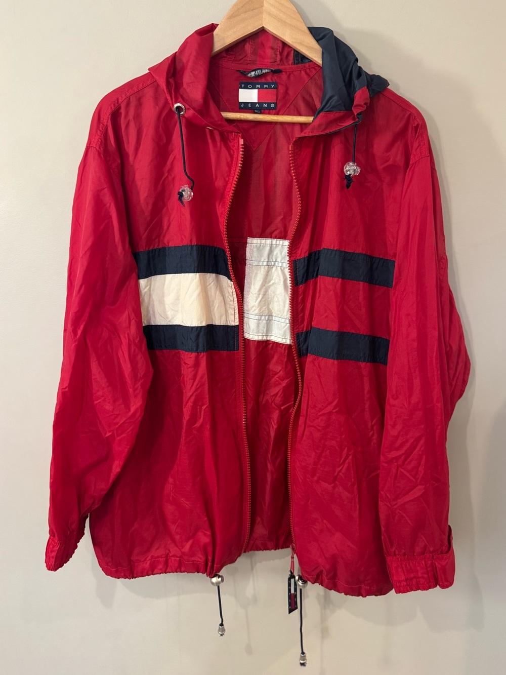 Vintage Tommy Hilfiger Red Hooded Windbreaker with Navy & White Stripes - Picture 4 of 7